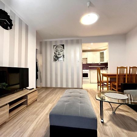 Charmig Apartment Krasków Eksteriør bilde